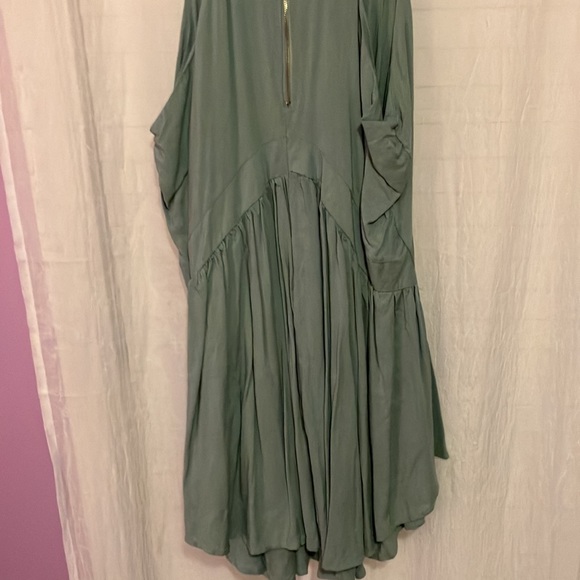 Romeo & Juliet Couture Sea Green/Blue Dress - Picture 6 of 7